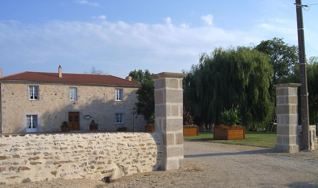 Le Logis Du Chateau Vieillevigne Εξωτερικό φωτογραφία